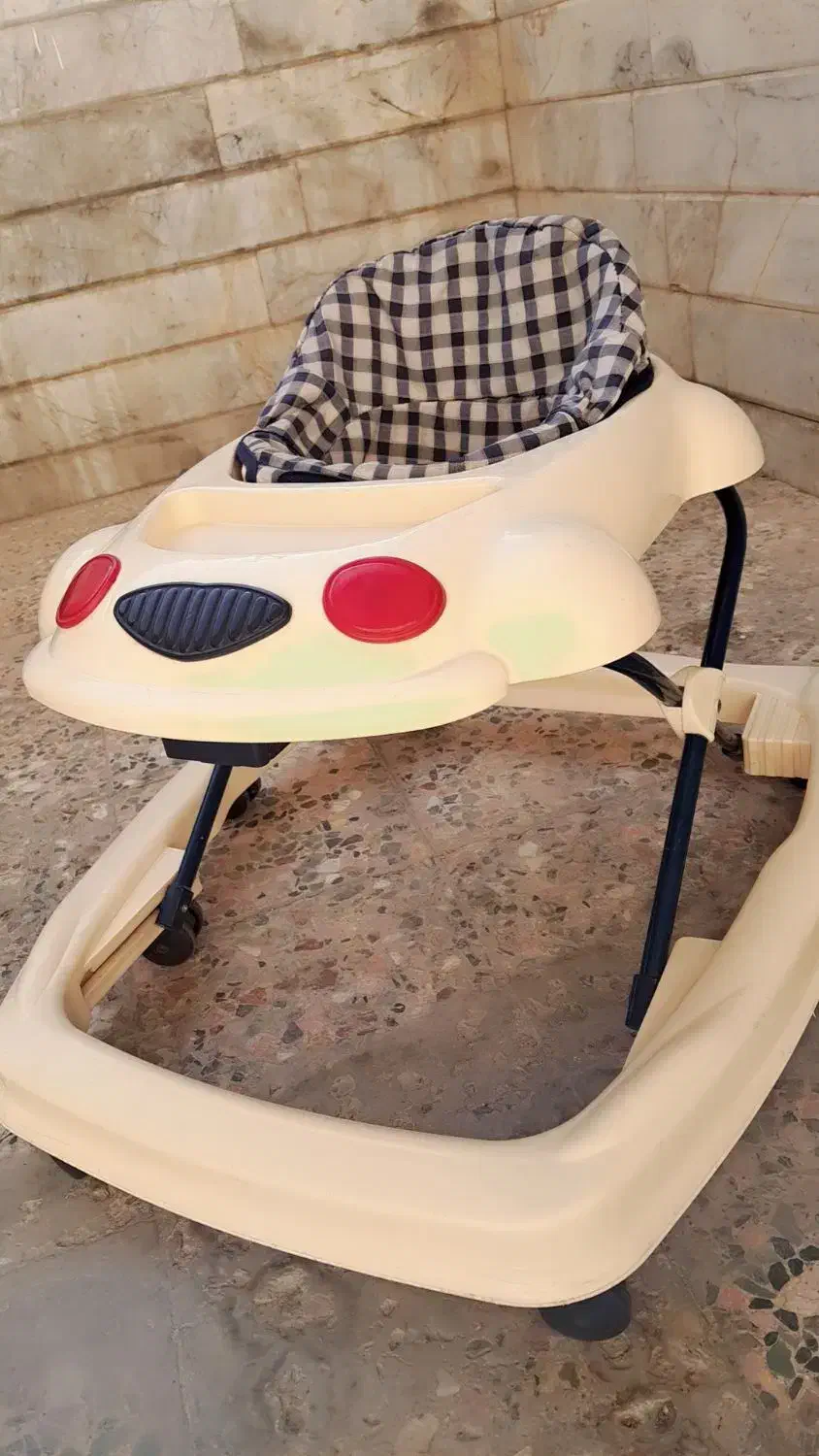 روروعک نو نو فقط ۵۰۰|کالسکه و لوازم جانبی|کاشان, زیدی|دیوار