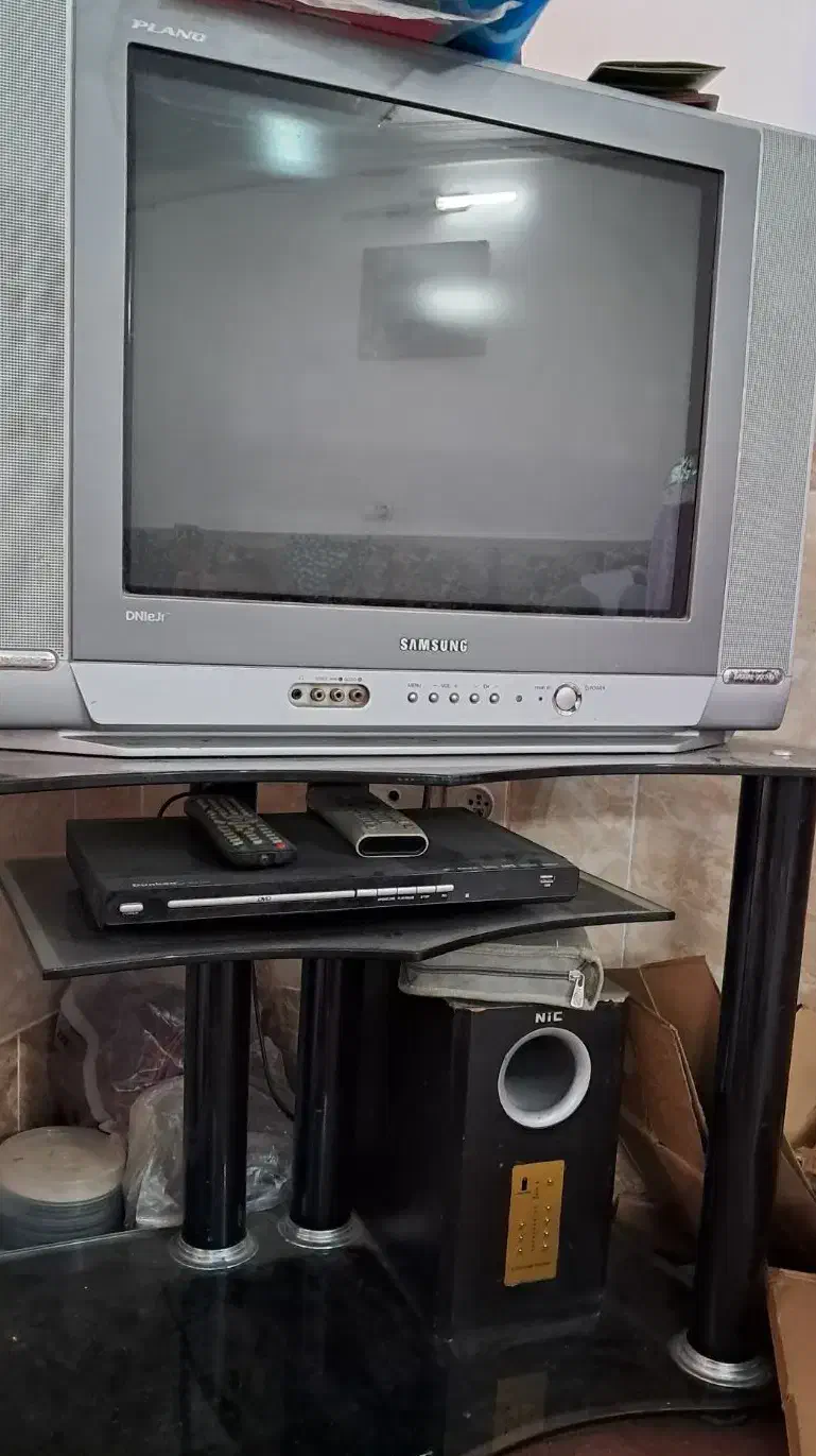 تلویزیون ۲۱ اینچ سامسونگ|تلویزیون و پروژکتور|قم, سراجه (۱۵ خرداد)|دیوار