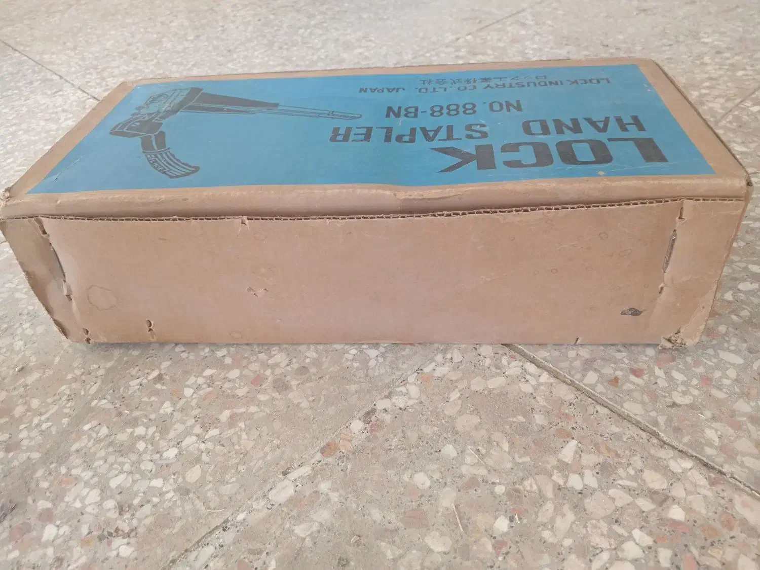 منگنه کارتون|ابزارآلات|میانه, |دیوار