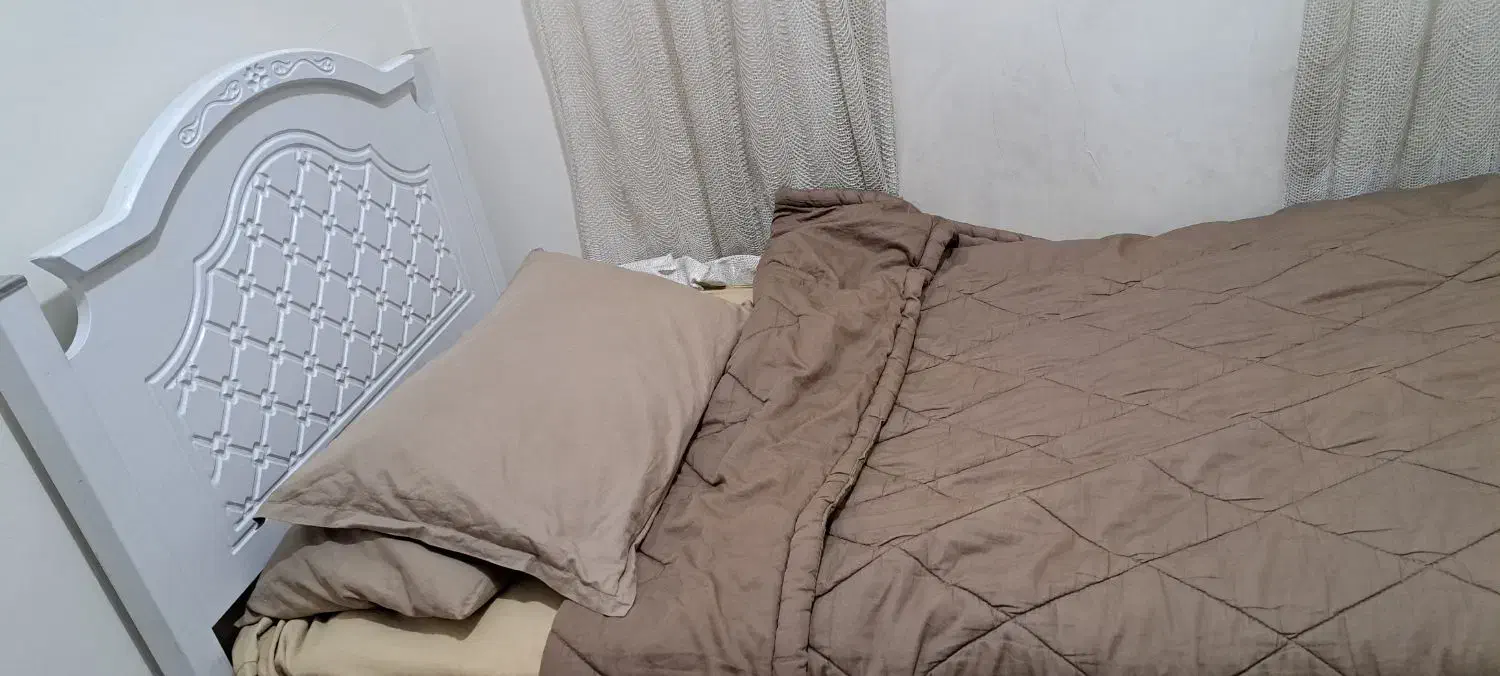 تخت خواب یک نفره با تشک|تخت و سرویس خواب|مشکین‌دشت, |دیوار