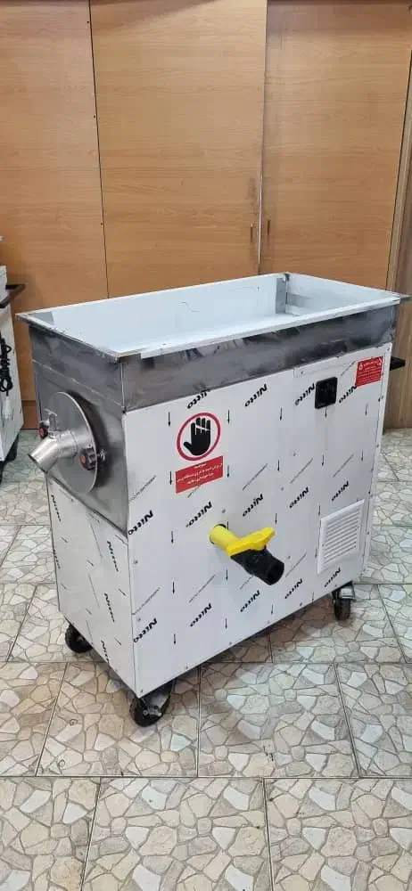 مغازه آبمیوه گیری|استخدام خدمات فروشگاه و رستوران|دهدشت, |دیوار