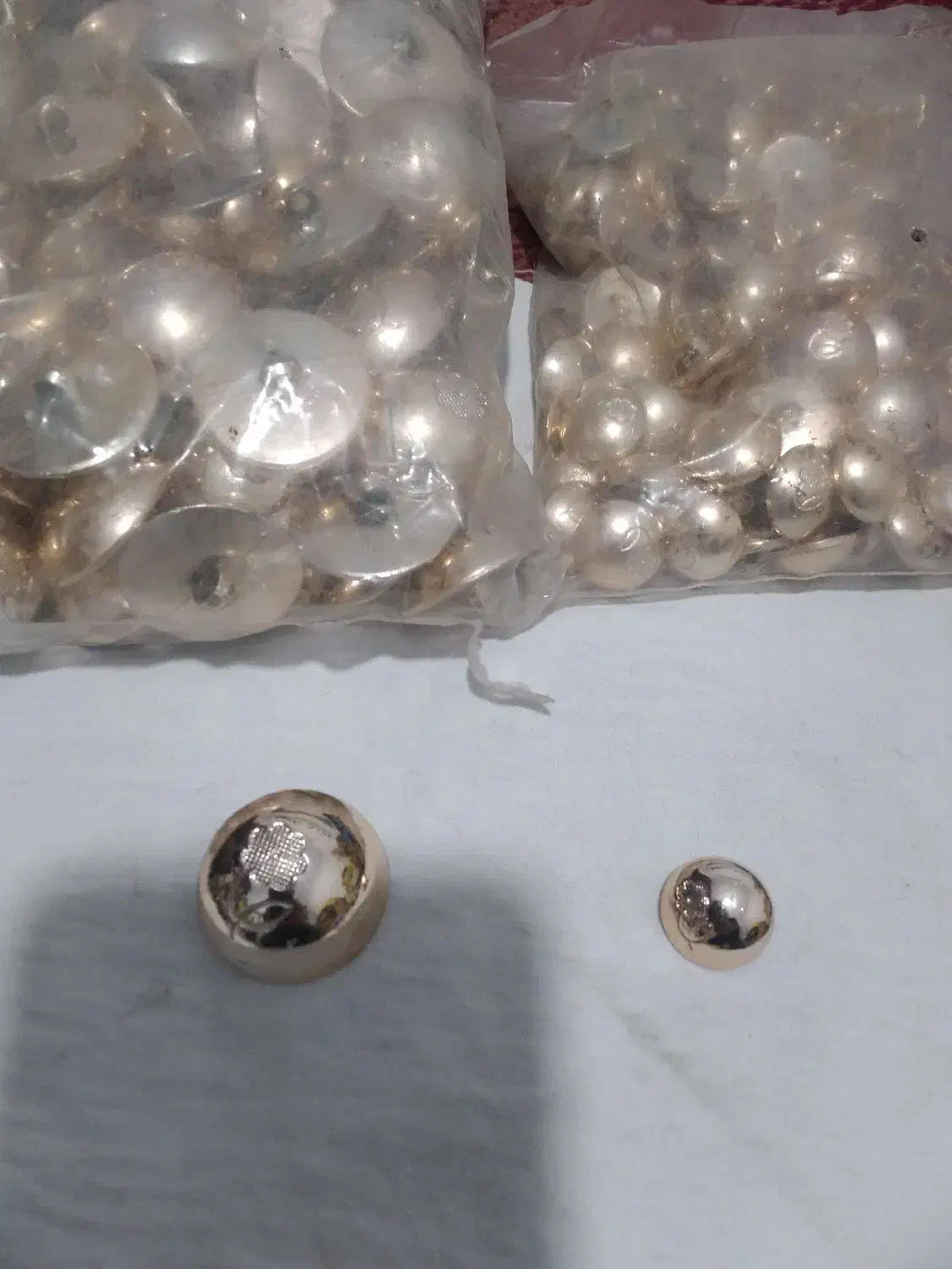 دکمه کتی دوسایز|لوازم خیاطی و بافتنی|تهران, زهتابی|دیوار