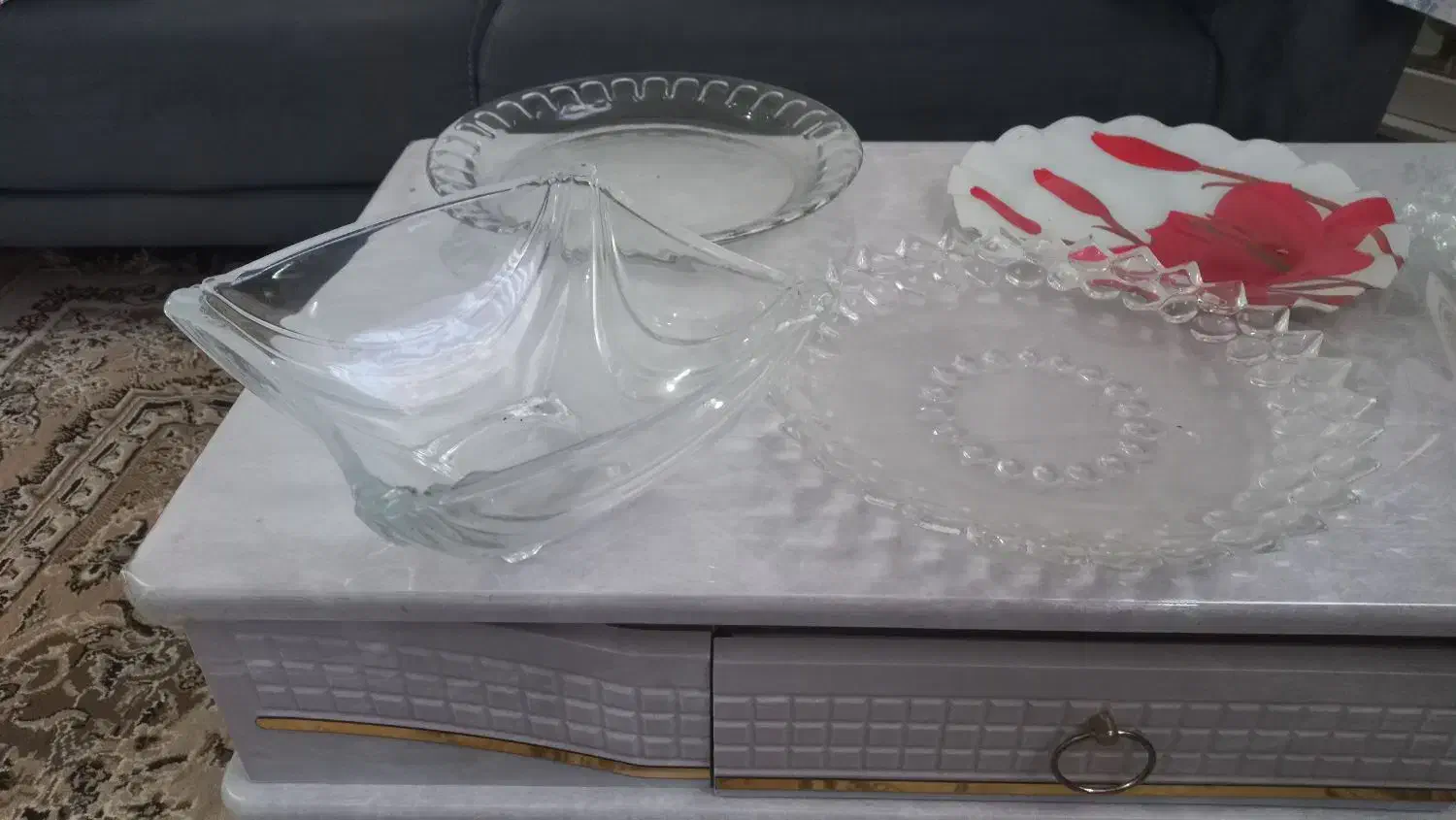 دوتا فرش ۶متری،ی بوفه نو وخورده وسایل اشپزخانه|بوفه، ویترین، کنسول|رشت, سلیمانداراب|دیوار