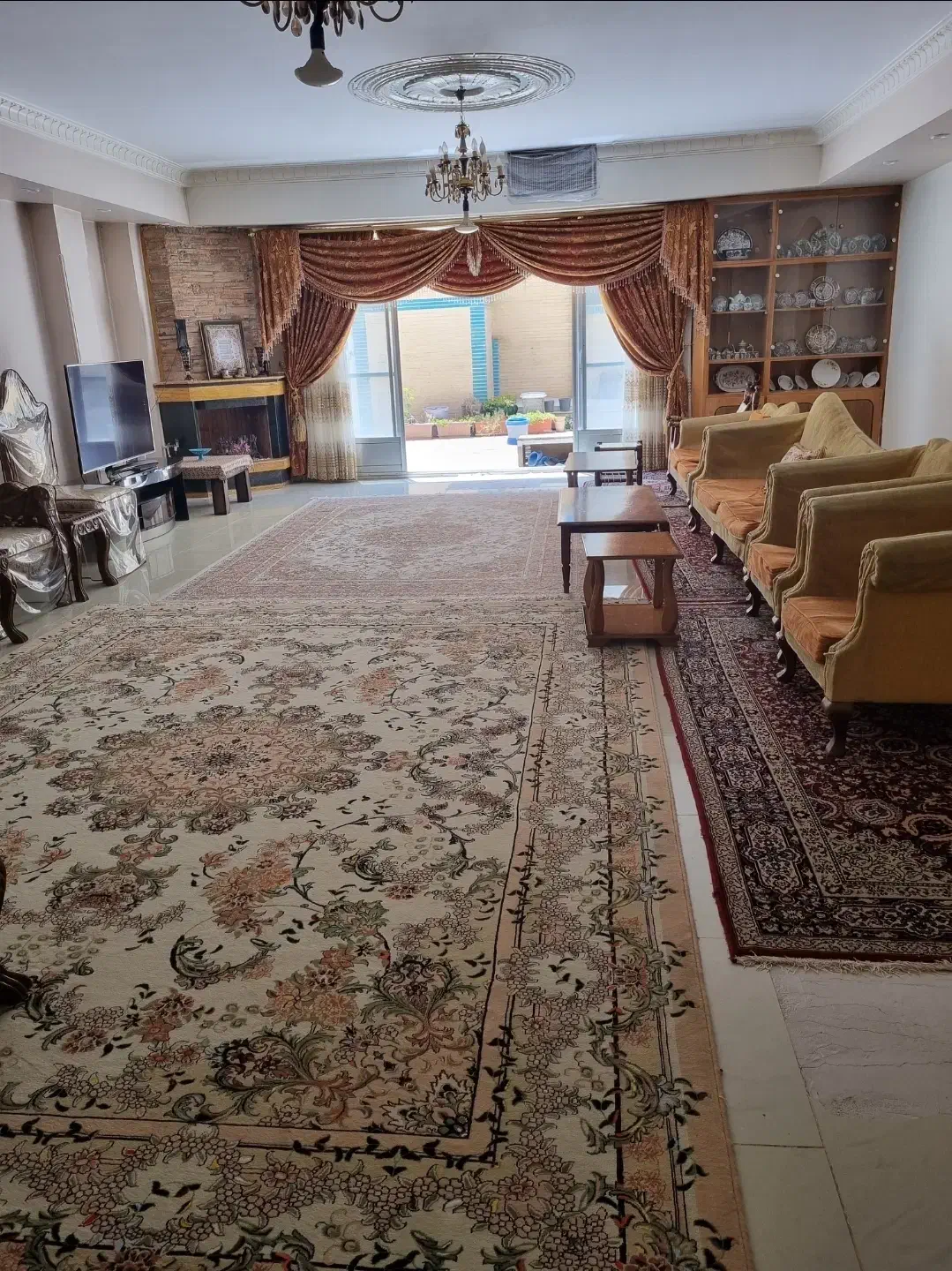 تک واحدی همکف ۱۶۷ متر خوش نقشه|فروش آپارتمان|اصفهان, کوی سپاهان|دیوار