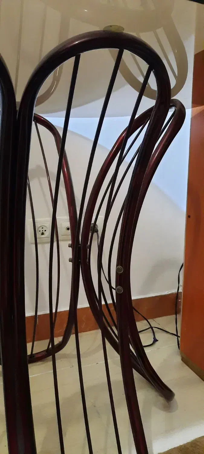 میز ناهار خوری و ساعت دیواری و انواع تابلو|میز و صندلی غذاخوری|رشت, نامجو|دیوار