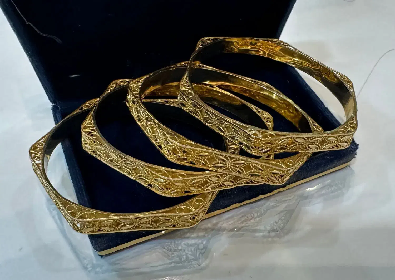 النگوی اماراتی|جواهرات|شیراز, درکی|دیوار