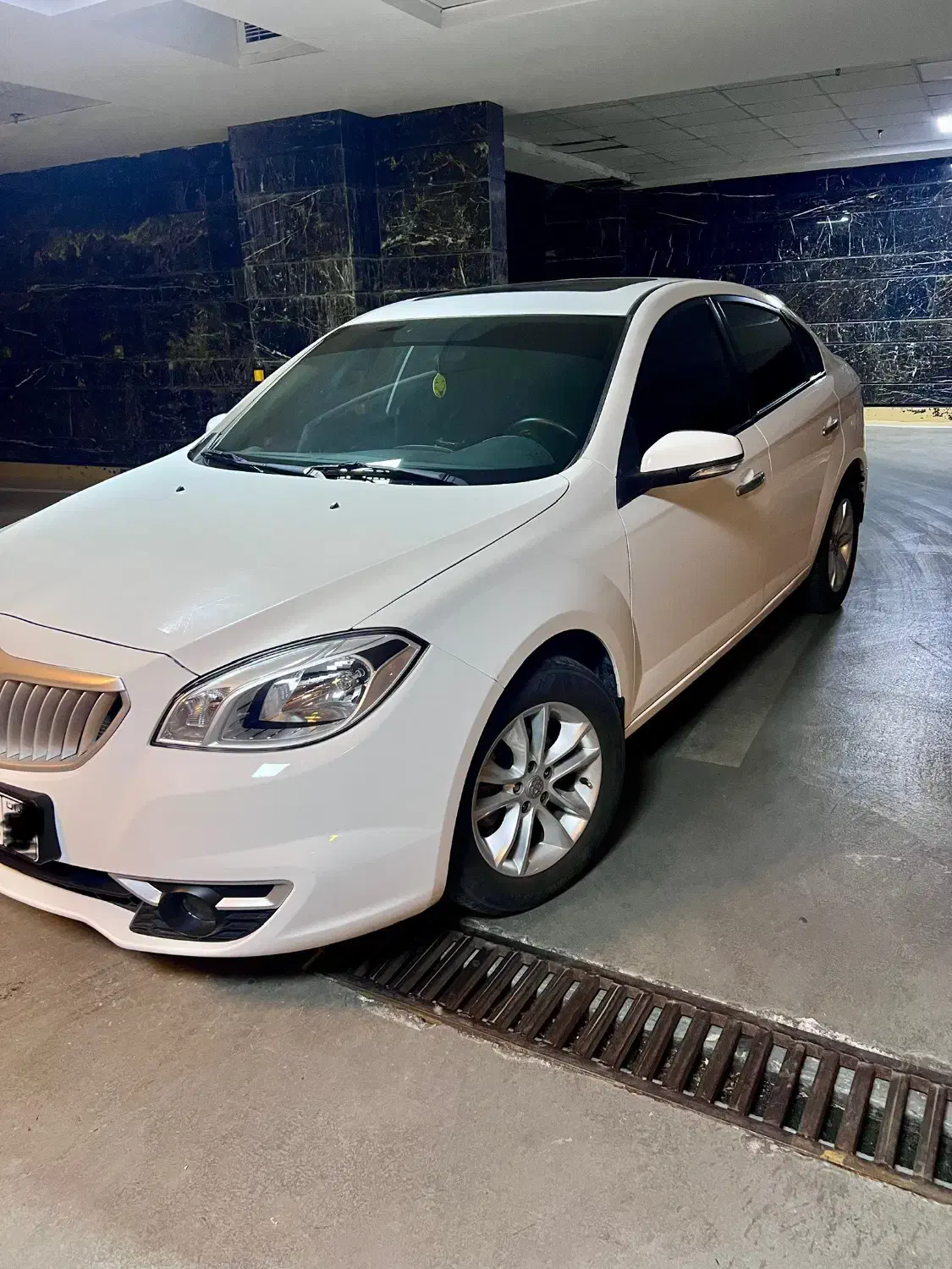 برلیانس ۱۶۵۰ مدل ۱۴۰۰ اتومات بی رنگ|خودرو سواری و وانت|تهران, ولنجک|دیوار