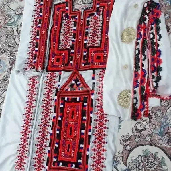 موسوم دوزی و جالر دوزی و سفارشی|لباس|زاهدان, |دیوار