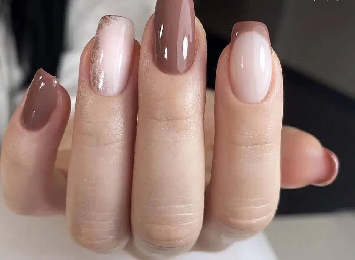 کاشت و ترمیم ناخن(لاک ژل +هرنوع طرحی رایگان)|خدمات آرایشگری و زیبایی|رشت, گلسار|دیوار