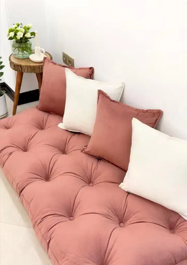 شاه نشین|پشتی|پارس‌آباد, |دیوار