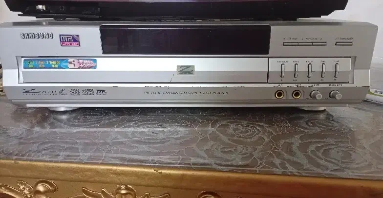 دستگاه دی وی و سی دی|پخشکننده DVD و ویدیو|همدان, |دیوار