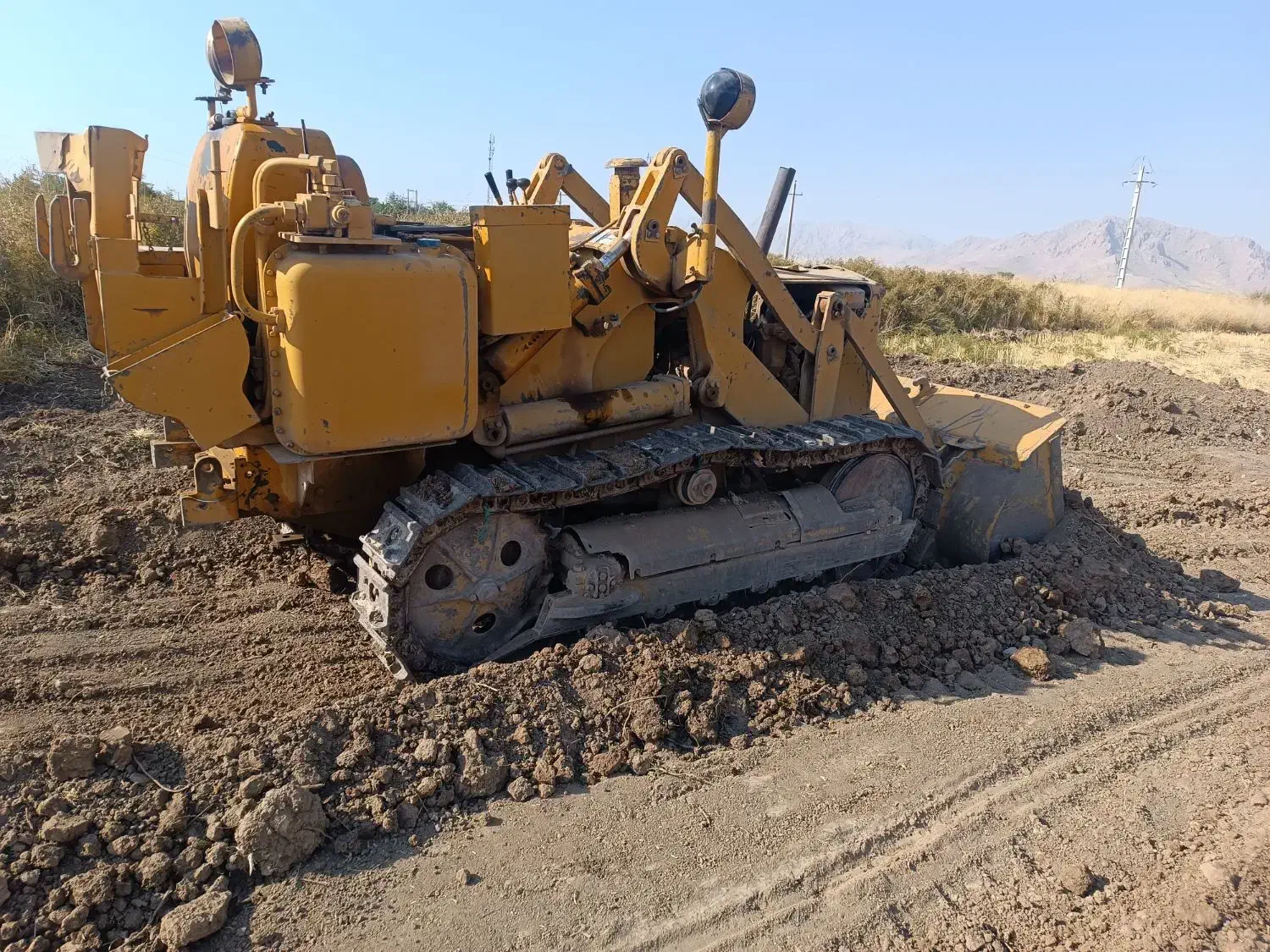 لودر زنجیری 933کاتر پیلار|خودرو سنگین|تهران, گیشا|دیوار