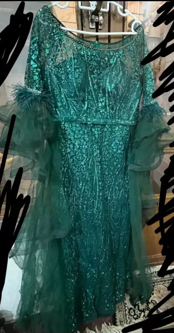 دن مجلسی بلند|لباس|مرند, |دیوار