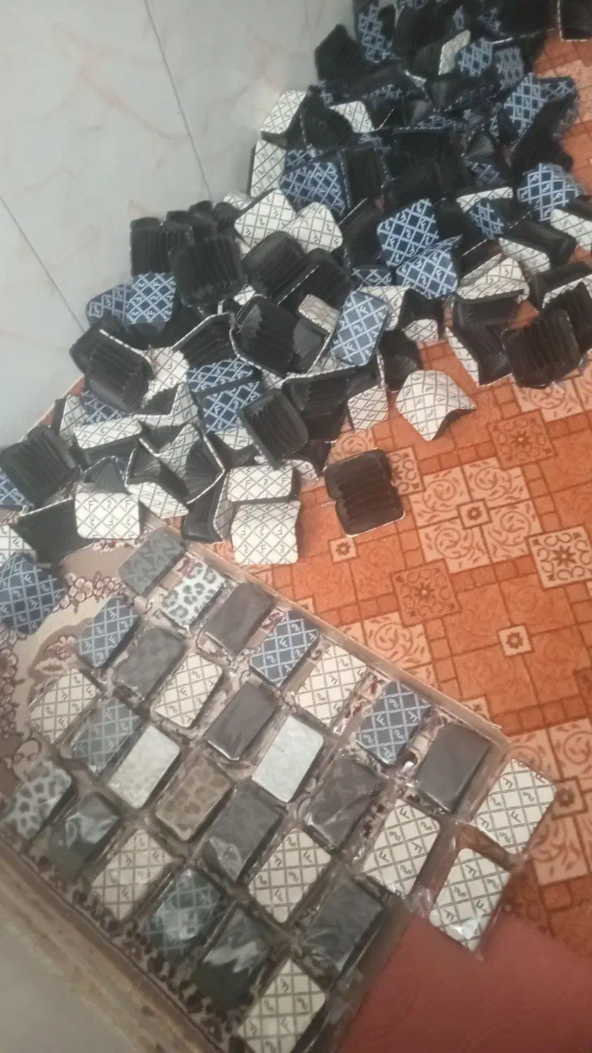 کیف زیب دار|کیف، کفش، کمربند|آوج, |دیوار