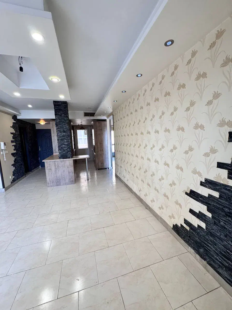 ایرانخودرو/بر میدان مهر/تسویه کامل|فروش آپارتمان|هشتگرد, فاز ۷ مهستان|دیوار