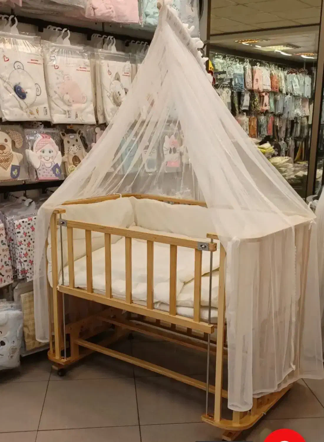 تخت نوزاد|تخت و صندلی بچه|آمل, |دیوار