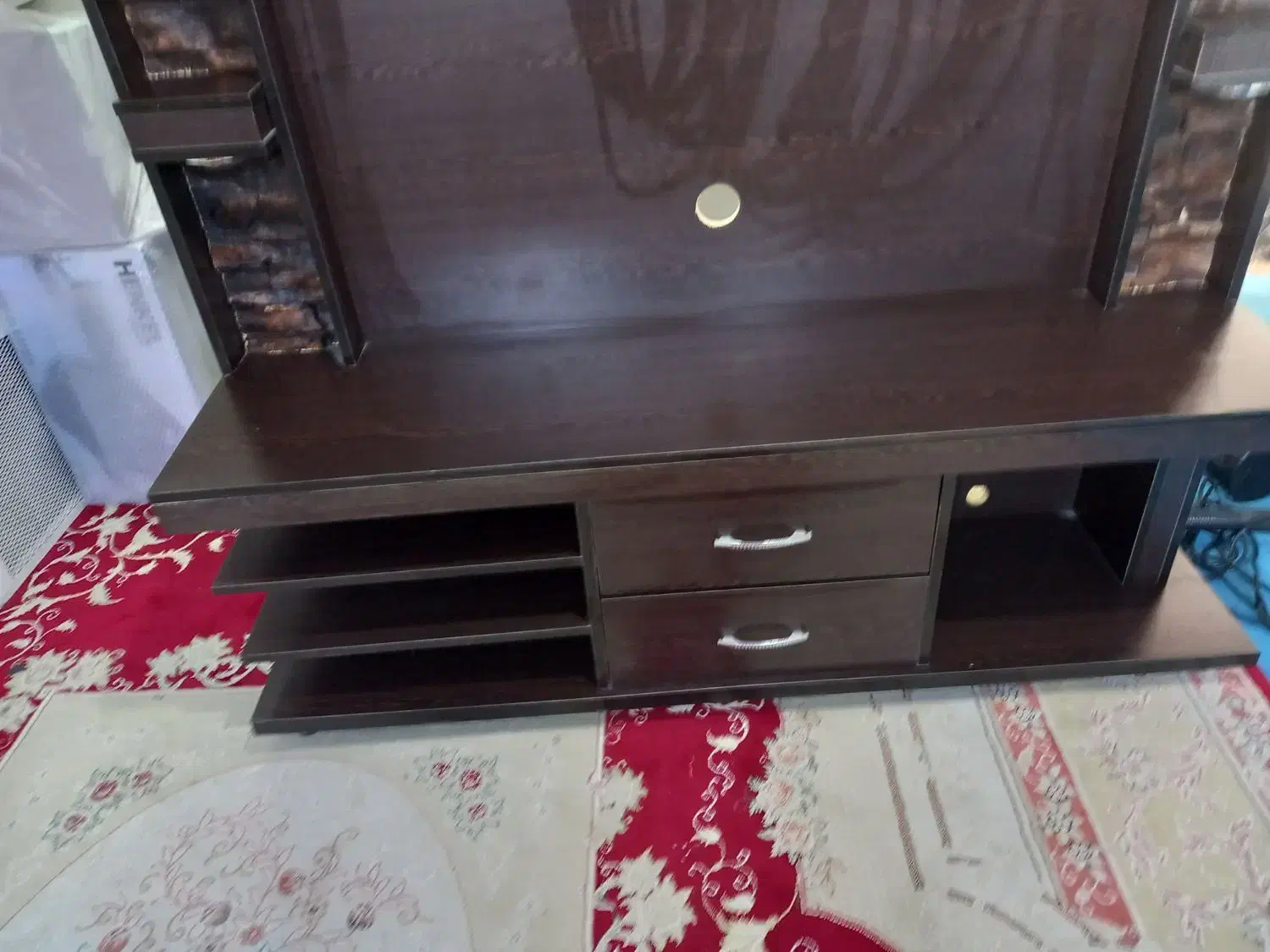 یک عدد میز Tvبه فروش میرسد|میز تلویزیون|بابل, |دیوار