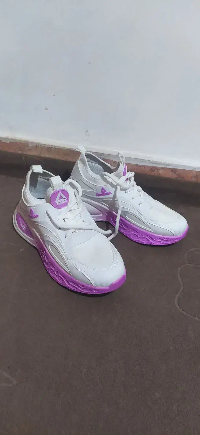 کتونی نو سایز ۳۷ Reebok|کیف، کفش، کمربند|تنکابن, |دیوار