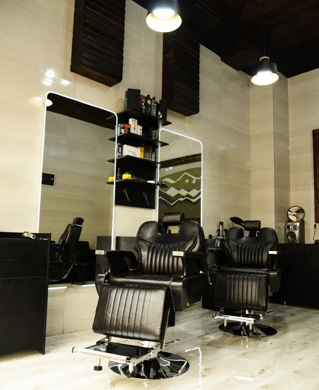 همکار آرایشگر ، اجاره صندلی .واگذاری مغازه مردانه|استخدام درمانی، زیبایی، بهداشتی|تبریز, |دیوار