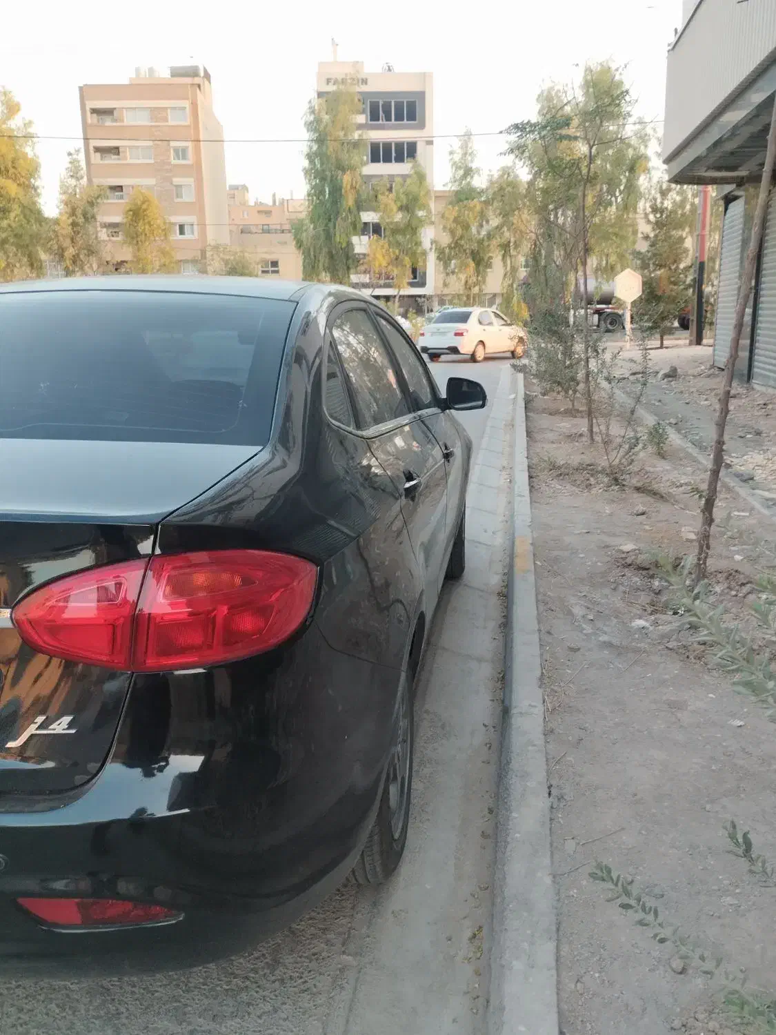 جک جی فور1402|خودرو سواری و وانت|اصفهان, باغ فدک|دیوار
