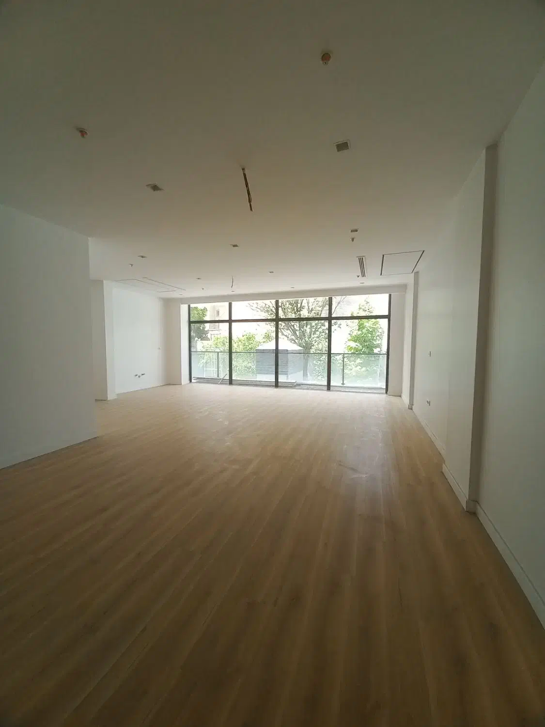 ۴۲۰متر مدرن کلید نخورده