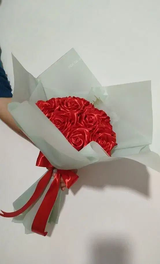 گل روبانی قرمز|گل مصنوعی|تسوج, |دیوار