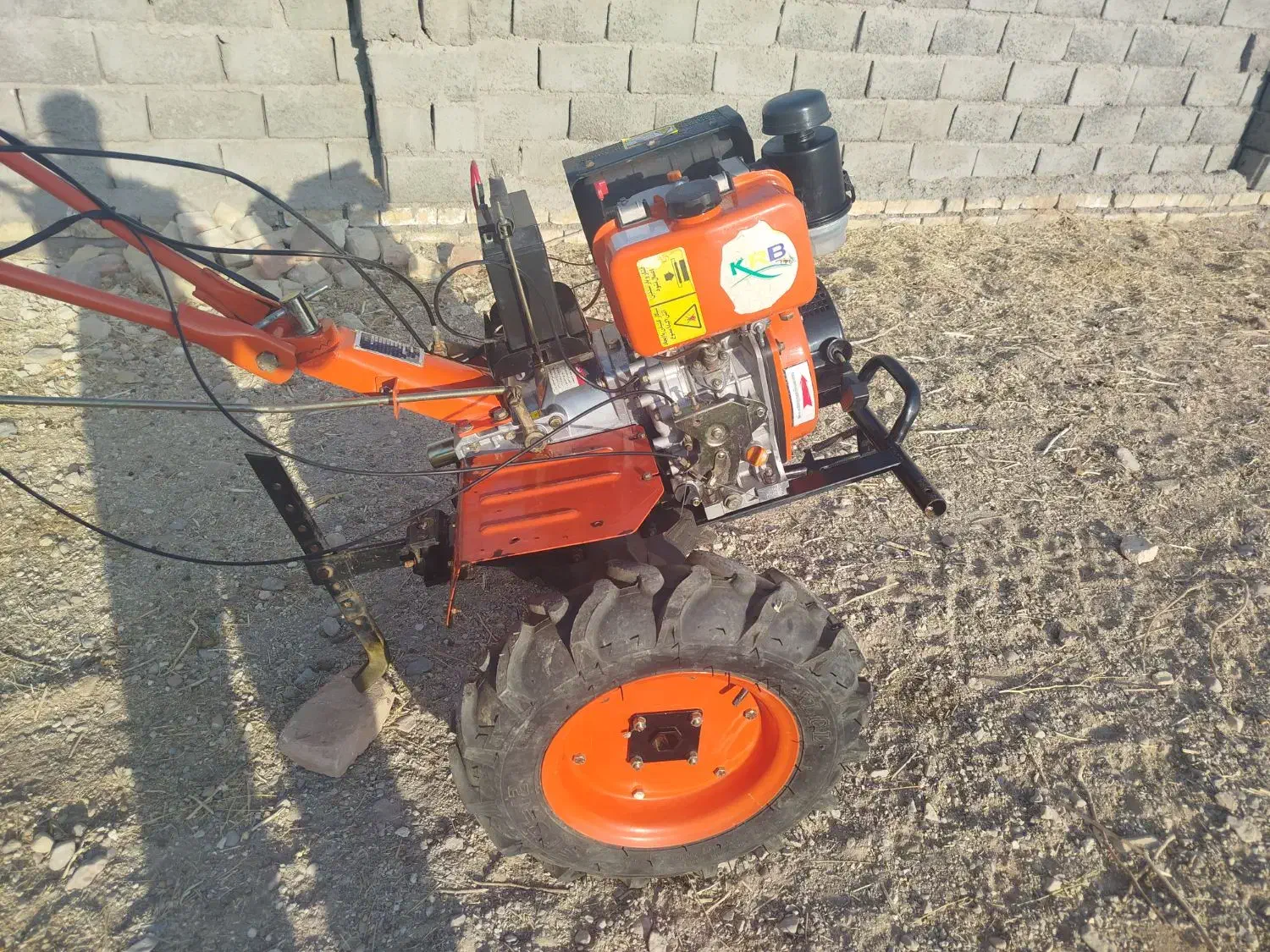 تیلر 7/5در حد خشک|ماشین‌آلات صنعتی|قائن, |دیوار