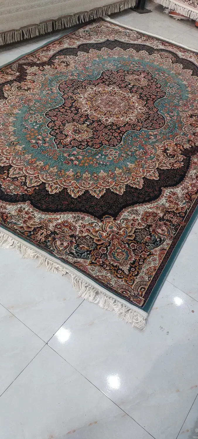 ۲ تخته فرش ۶متری ۷۰۰ شانه تراکم ۲۵۵۰|فرش|نسیمشهر, |دیوار