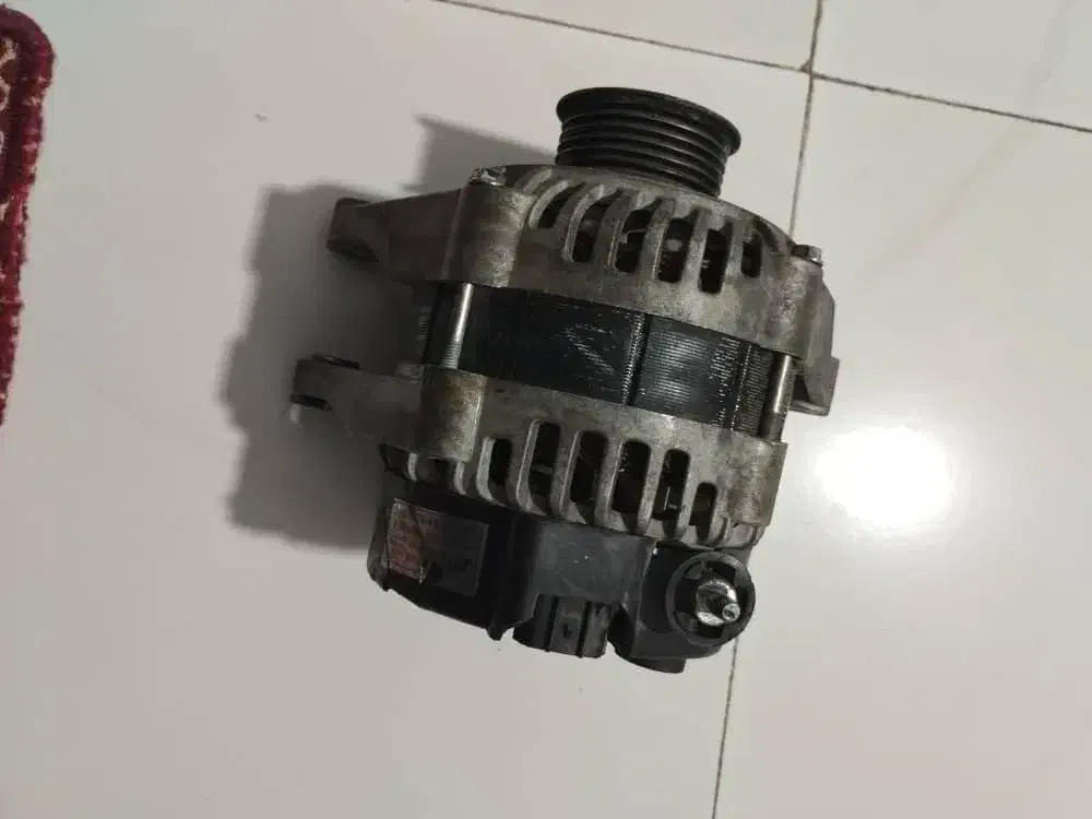 دینام و پمپ هیدرولیک x60و620|قطعات یدکی و لوازم جانبی|شیراز, شهرک نیروی انتظامی|دیوار