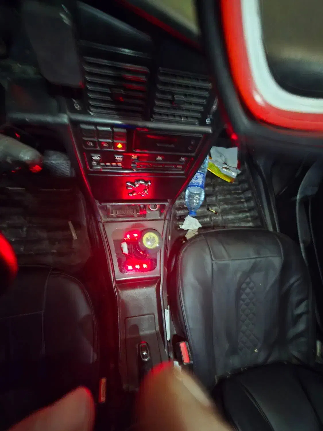 پژو روا مدل ۸۷ نقرهای|خودرو سواری و وانت|اصفهان, شاهزاده ابراهیم|دیوار