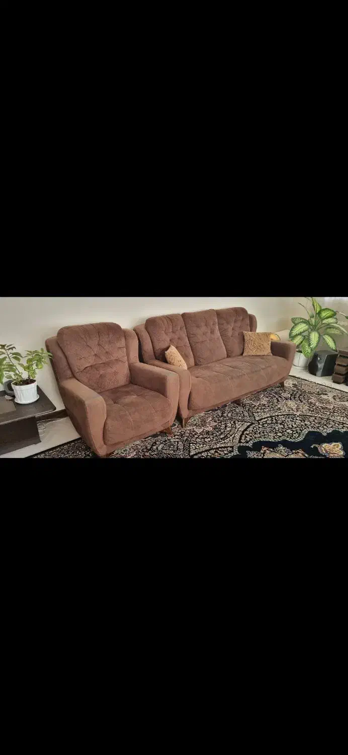 مبلمان ۷ نفره کارکرده سالم|مبلمان خانگی و میز عسلی|شیراز, حافظیه|دیوار