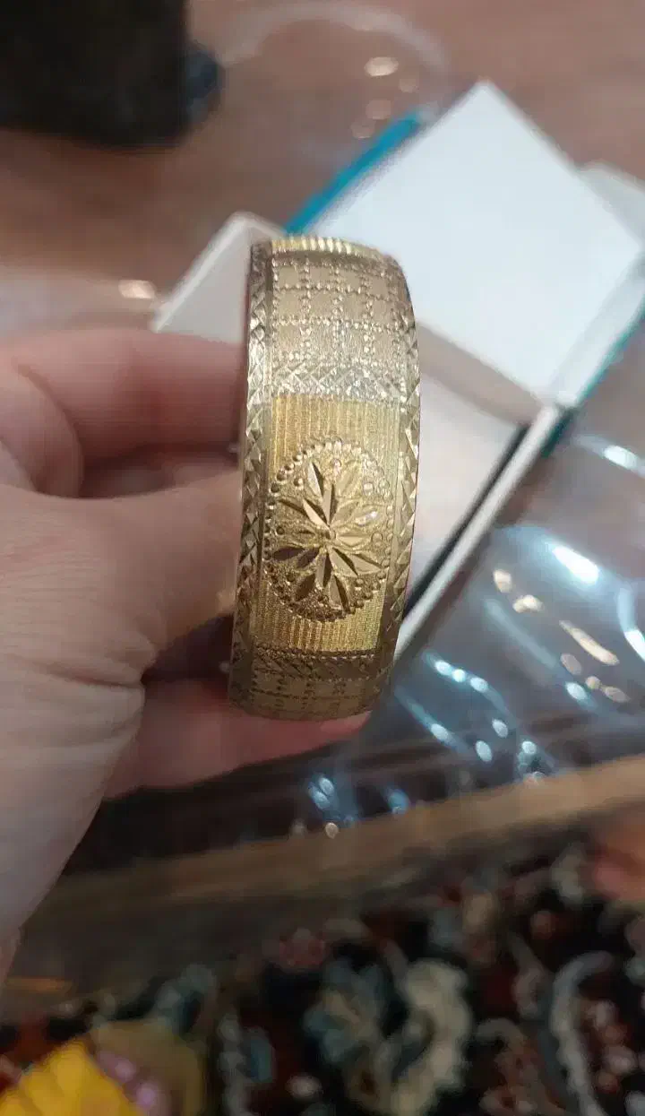 طلای دسته دوم درحد نو فروش فوری|جواهرات|الشتر, |دیوار