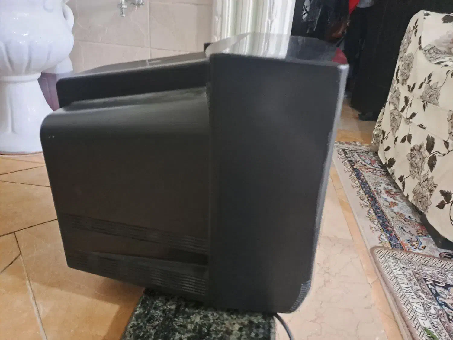 فروش تلوزیون قدیمی 14 اینچ سونی رنگی|تلویزیون و پروژکتور|شیراز, فضل‌آباد|دیوار