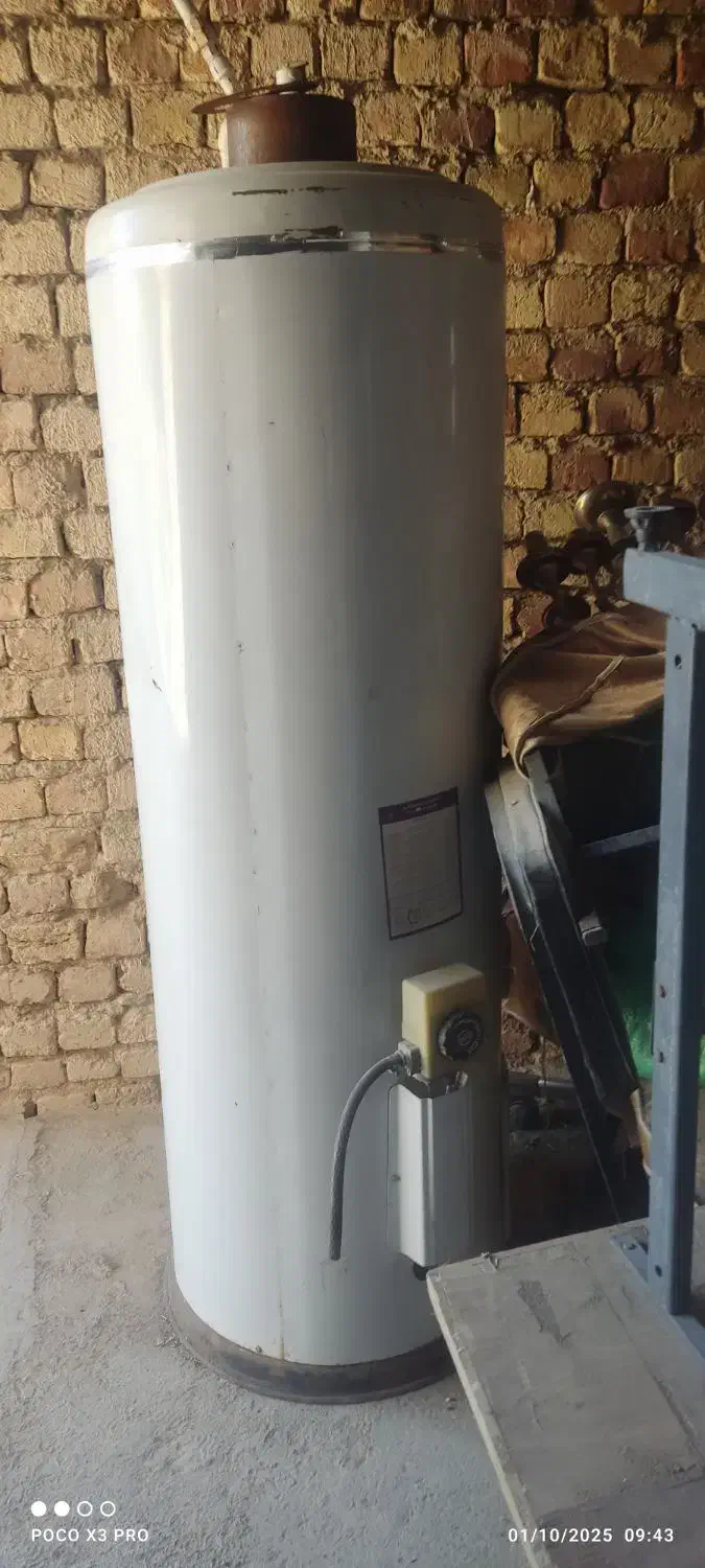 فروش فوری آبگرمکن زمینی|آبگرمکن، پکیج، شوفاژ|خمین, |دیوار