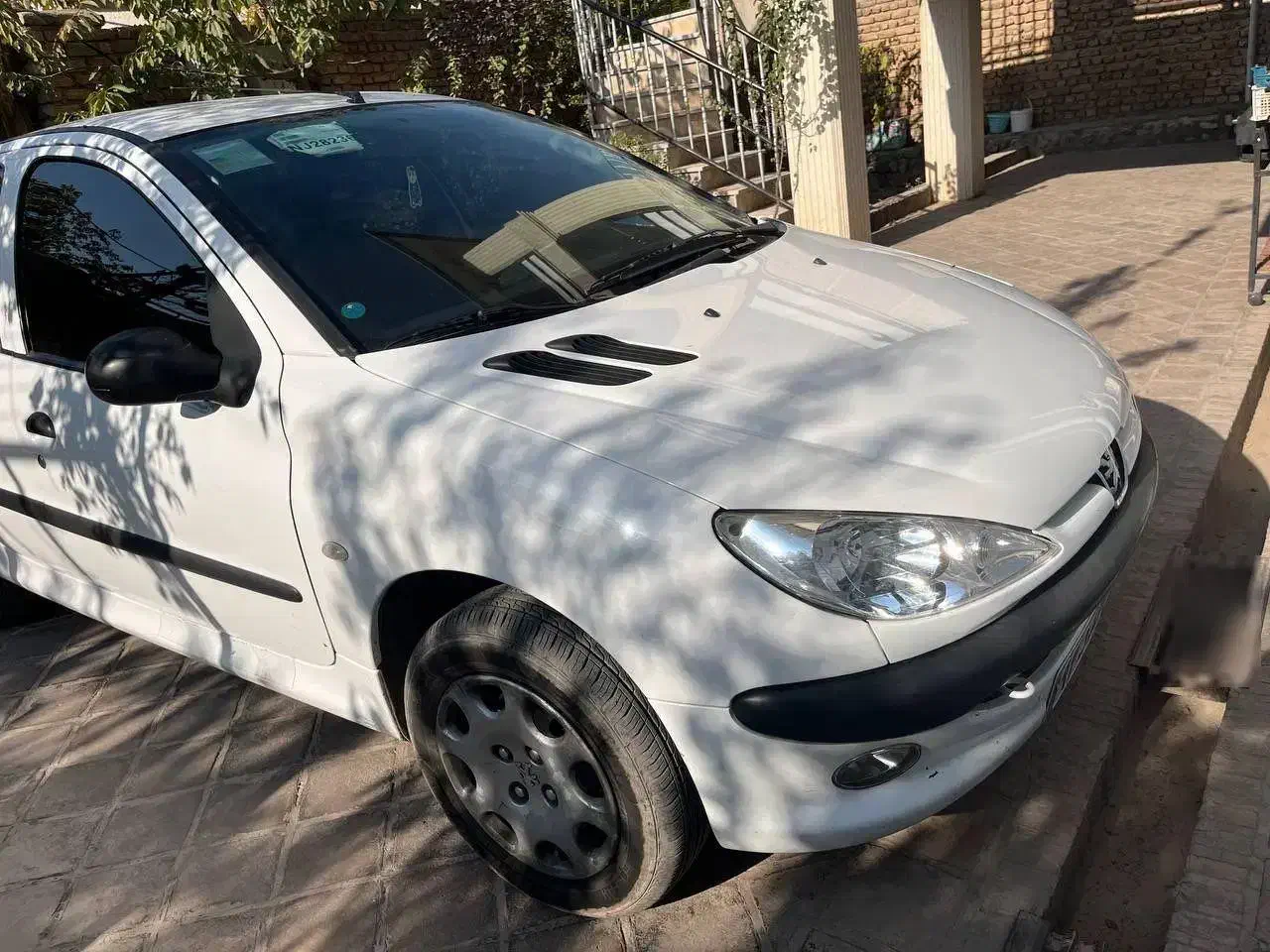 پژو۲۰۶ مدل۱۴۰۱ کم کار|خودرو سواری و وانت|هشتگرد, شهرک ولیعصر (مصلی)|دیوار