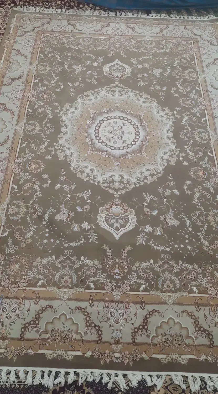 فرش ۹ متری ماشینی شفقی شاهکار تبریز|فرش|تهران, دکتر هوشیار|دیوار