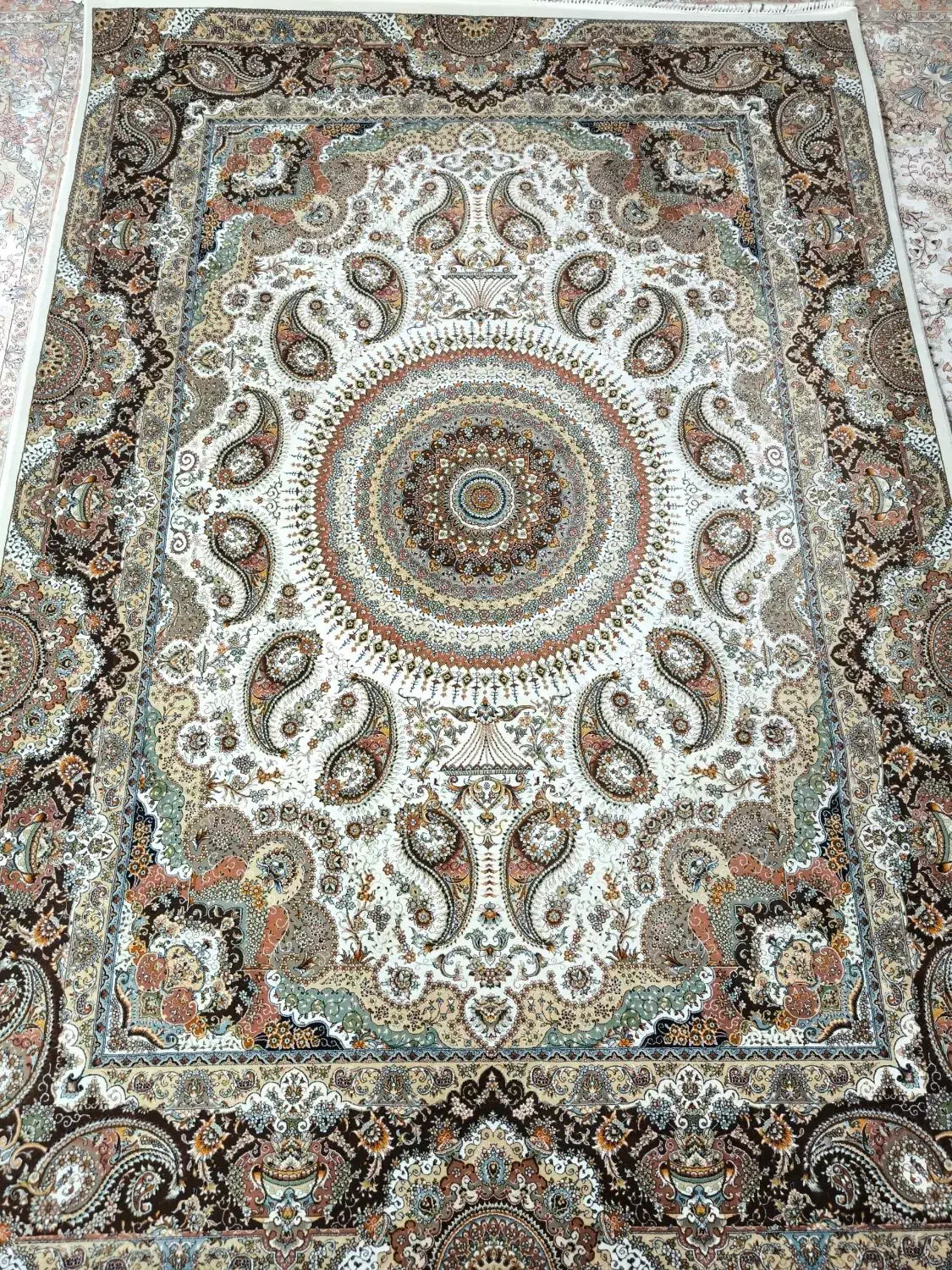 فرش ۹ متری صادراتی دستباف نما|فرش|خمین, |دیوار