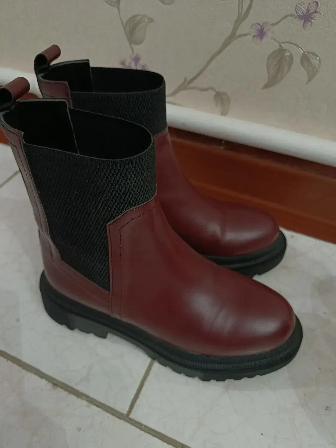 بوت زرشکی نو|کیف، کفش، کمربند|شهریار, شهریار|دیوار