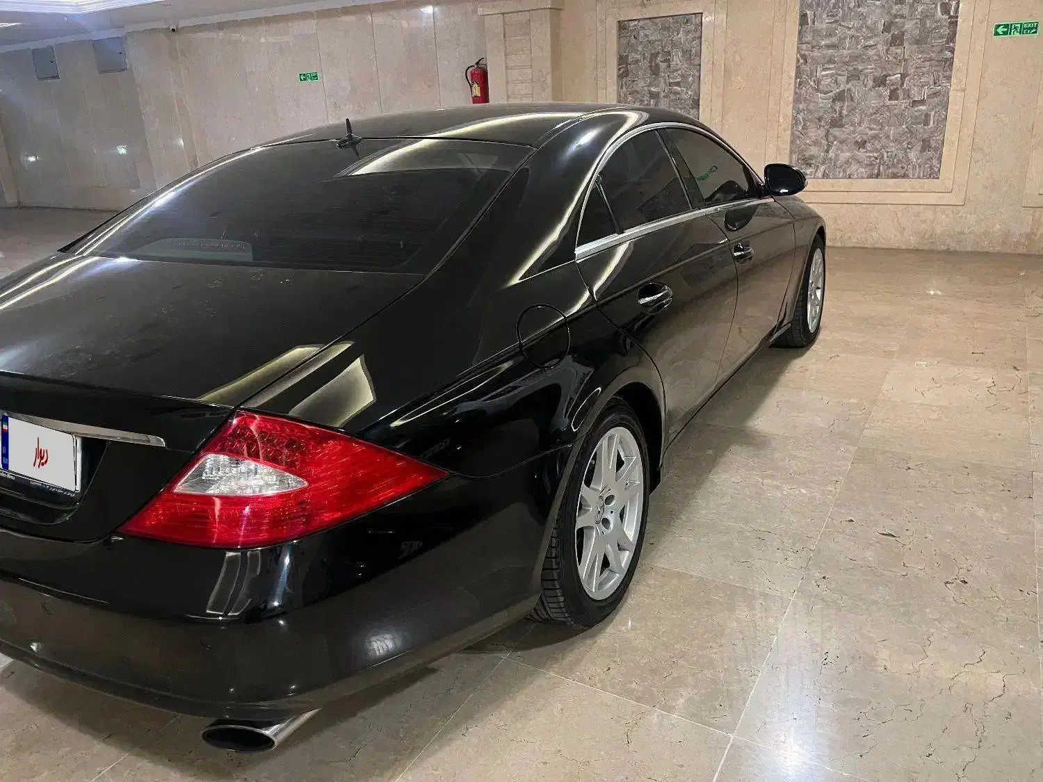 Cls350 مشکی بی نقطه|خودرو سواری و وانت|تهران, درختی|دیوار