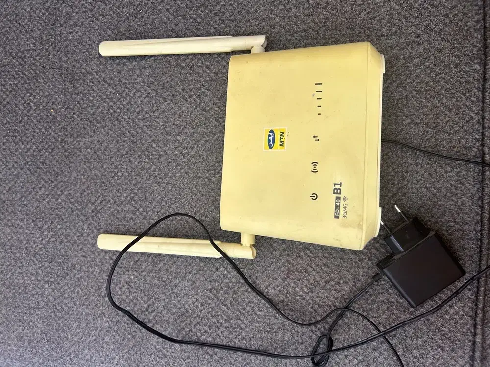 مودم ایرانسل ۲ آنتن|مودم و تجهیزات شبکه|پرند, فاز ۶|دیوار