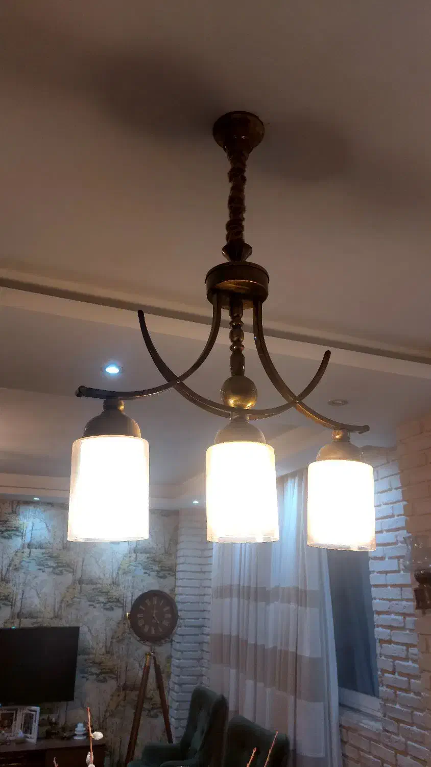 لوستر سه شاخه استیل طرح برنزی رنگ ثابت|لوستر و چراغ آویز|رشت, رشتیان|دیوار