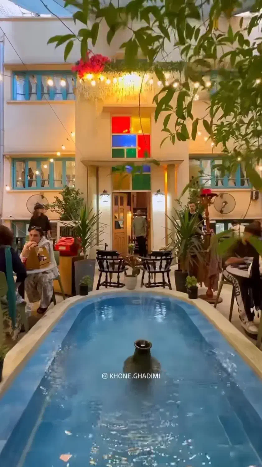 ویترس و ویتر|استخدام خدمات فروشگاه و رستوران|تهران, شیخ هادی|دیوار