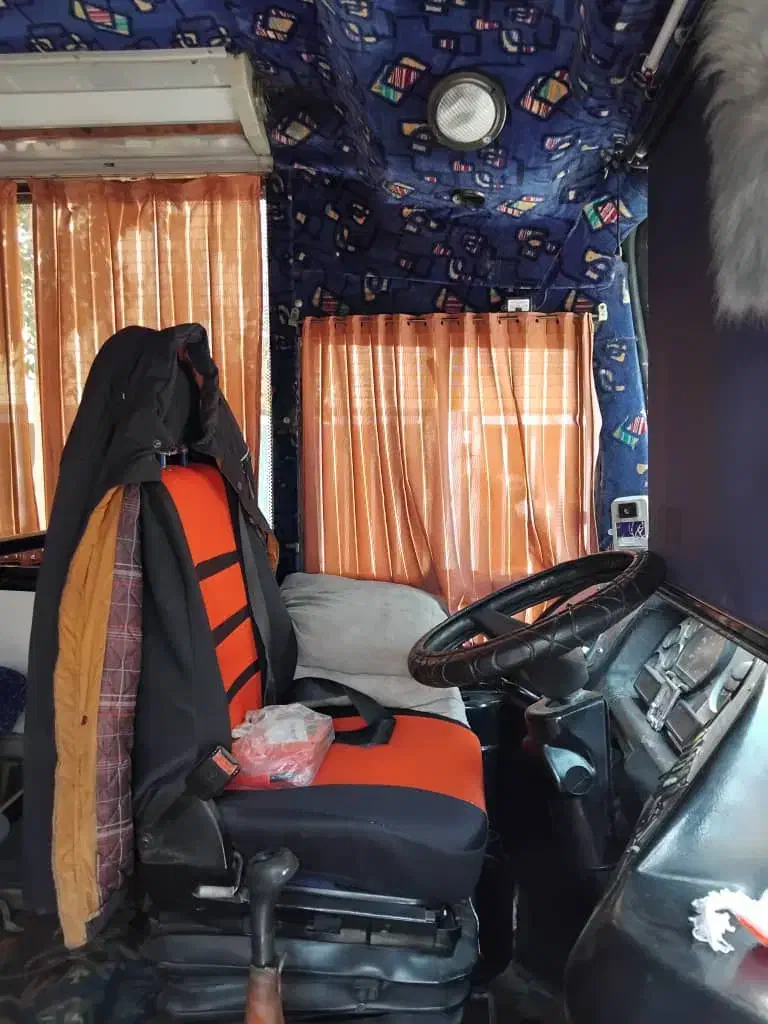 میدل باس ۸۶ شیشه یه تیکه|خودرو سنگین|شاهین‌شهر, گرگاب|دیوار