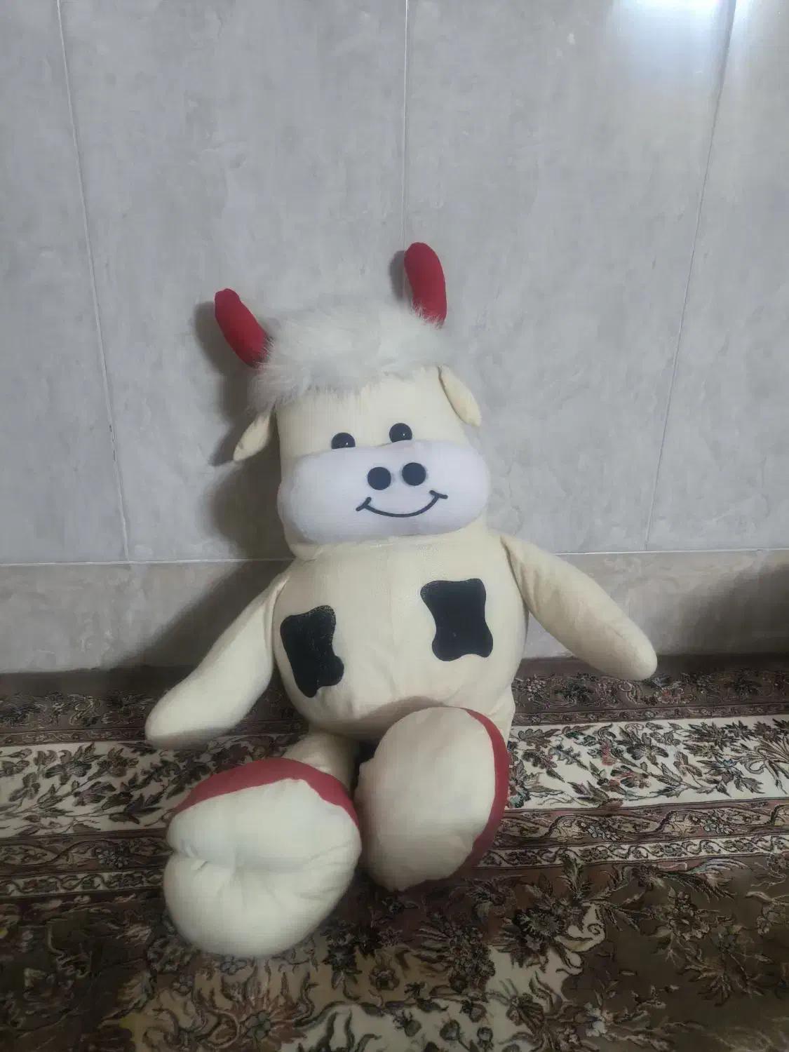 عروسک|اسباب‌بازی بچه|قم, امامزاده ابراهیم|دیوار