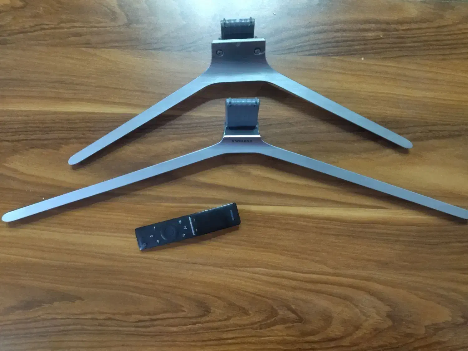 پایه وکنترل|تلویزیون و پروژکتور|رشت, کوی حسینی|دیوار