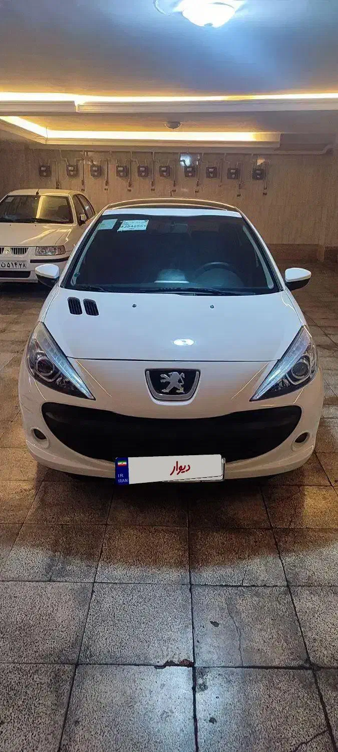 ۲۰۷ پانوروما دنده ای|خودرو سواری و وانت|ری, شهادت|دیوار