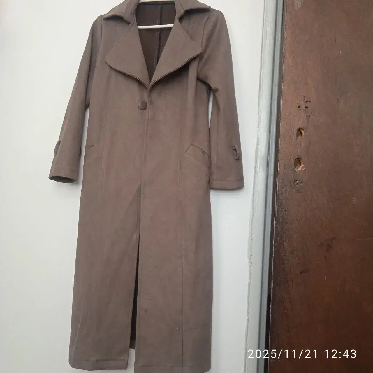 لباس پاییزه نو|لباس|بادرود, |دیوار