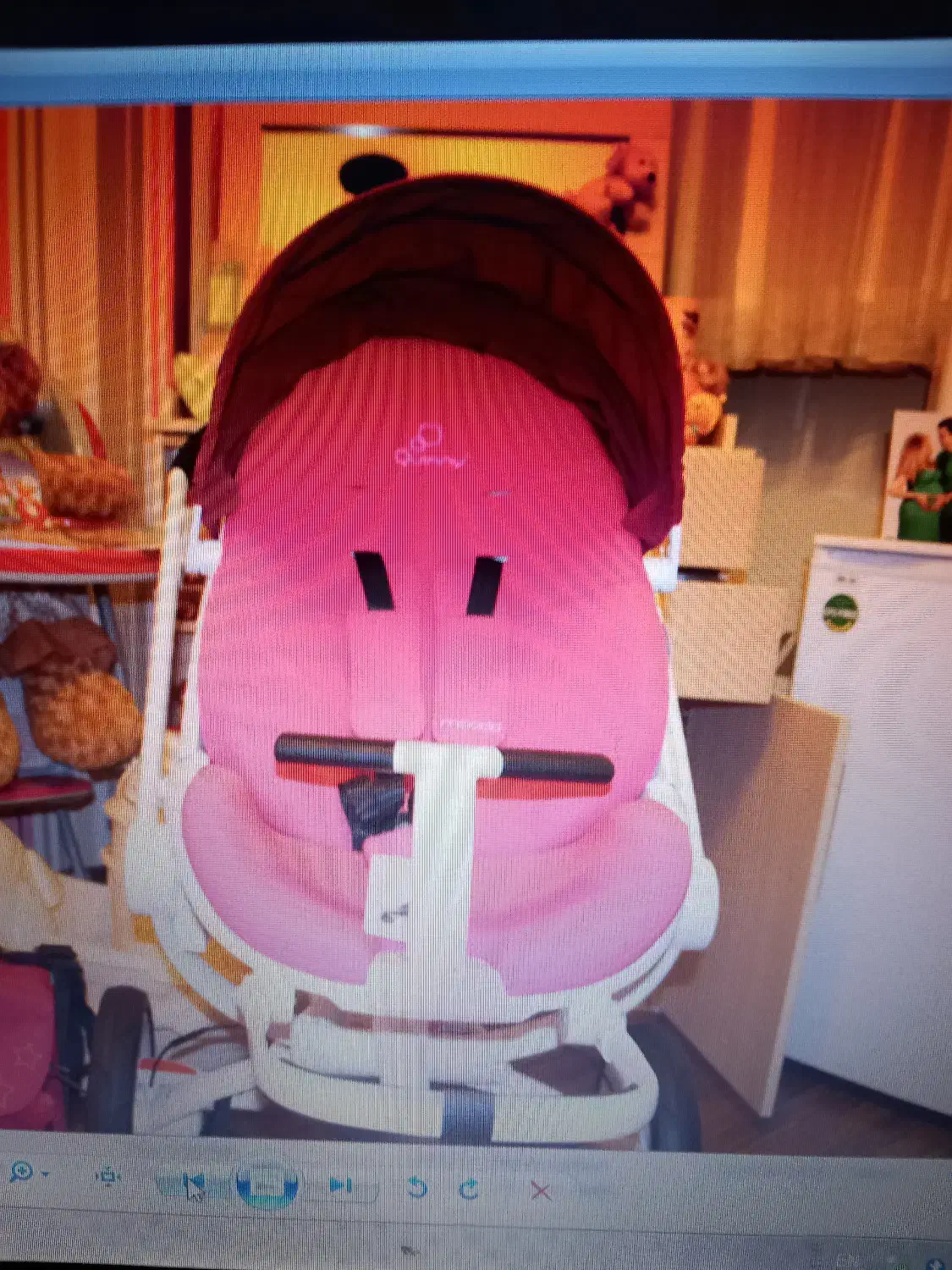 کالسکه و کریر مکسی کوزی خیلی نو همراه با جعبه|کالسکه و لوازم جانبی|اصفهان, آبشار|دیوار