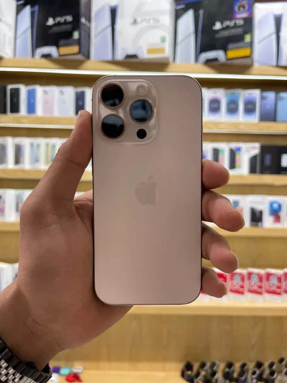 گوشی ایفون 16 پرو مکس حافظه 256 گیگ اقساط|موبایل|ورامین, ورامین|دیوار