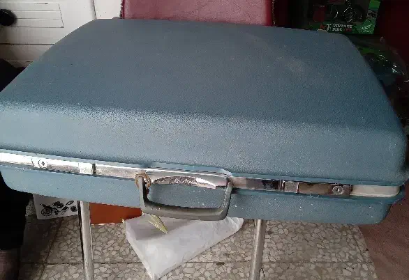 چمدان کار کرده خارجی|کیف، کفش، کمربند|همدان, |دیوار